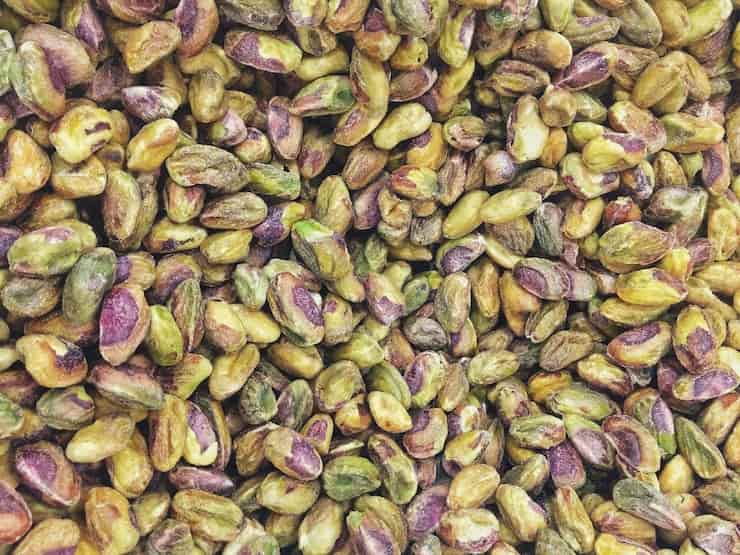 مغز پسته احمد آقایی با بسته بندی سفارشی و کیفیت بی رقیب